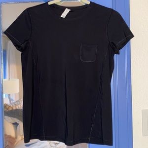 Black Lululemon Athletic Runbeam Top size 6